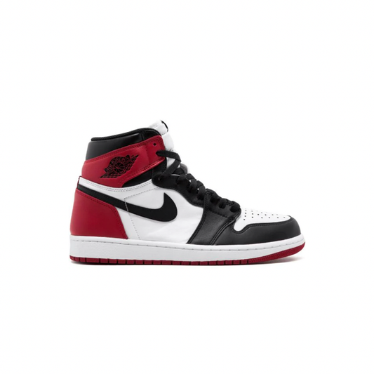 Nike Air Jordan 1 Black Toe