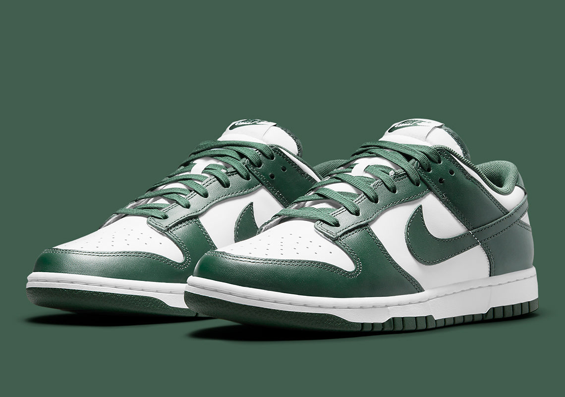 Nike Dunk Low "Michigan State"