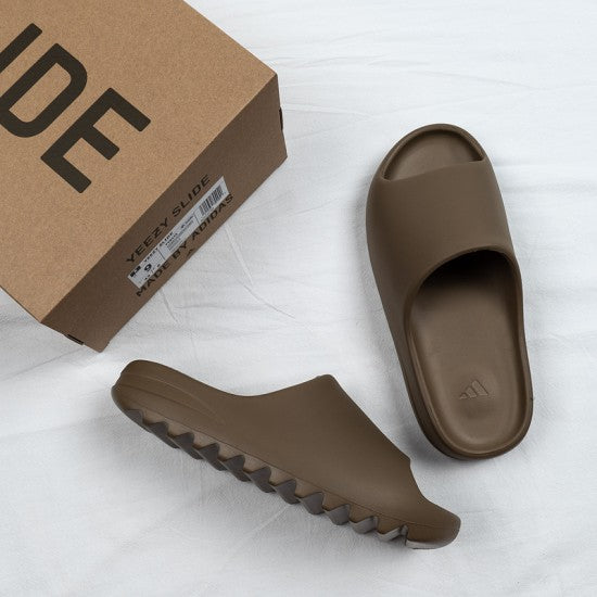 Yeezy Slide Earth Brown