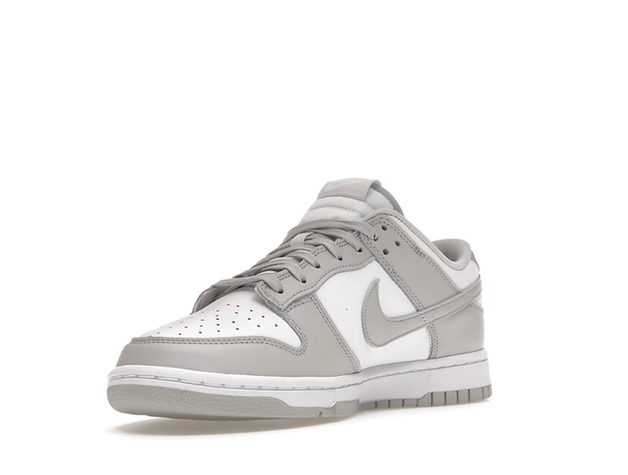 Nike Low Dunk "Grey Fog" Sneaker