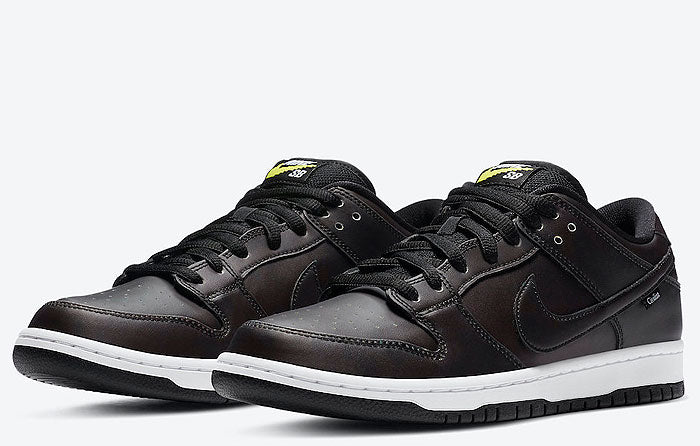 Nike SB Dunk Low Changes Color