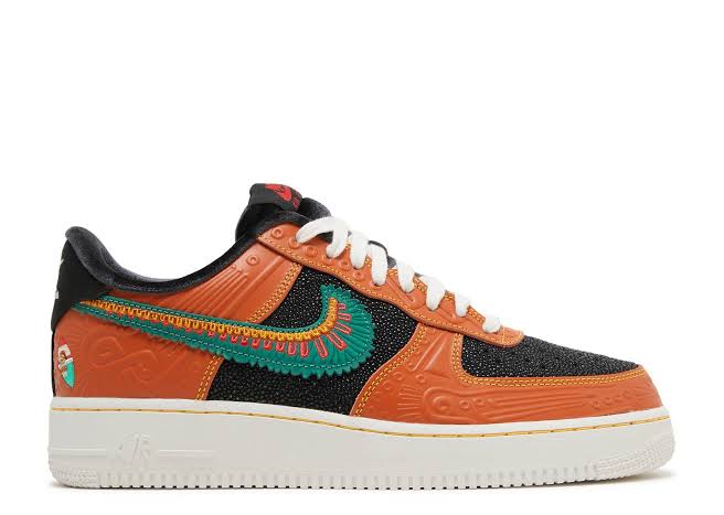 Nike Air Force 1 "Siempre familia" Sneaker